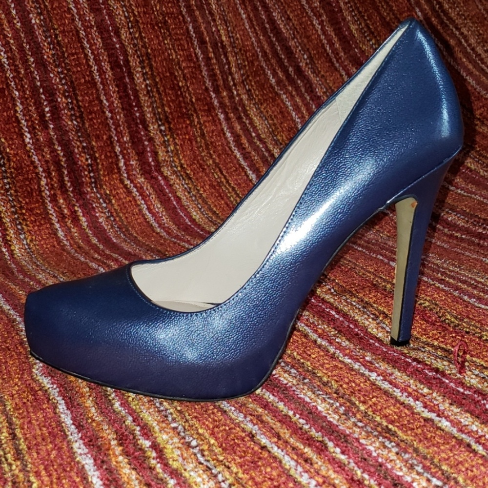 Vince Camuto navy heels